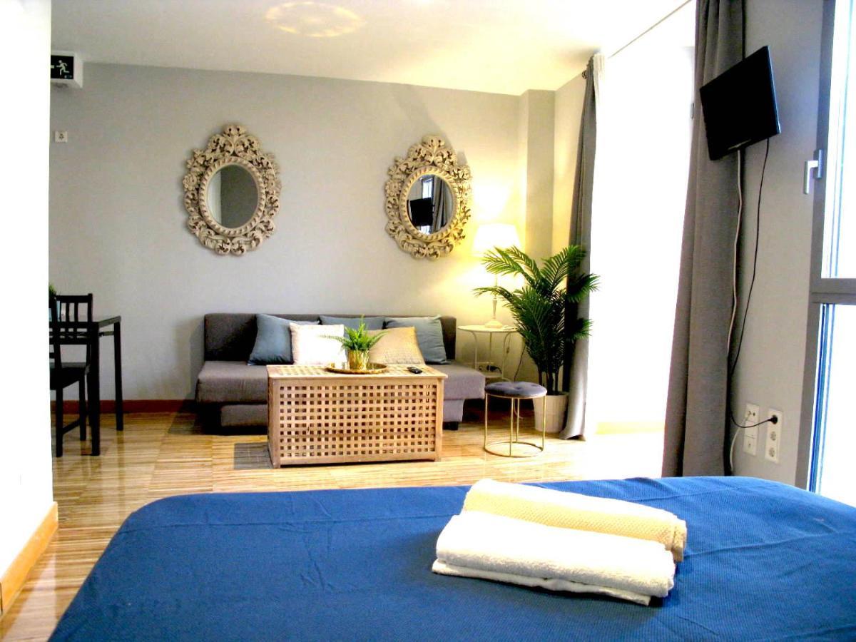 Wonder Apartments มาดริด ภายนอก รูปภาพ