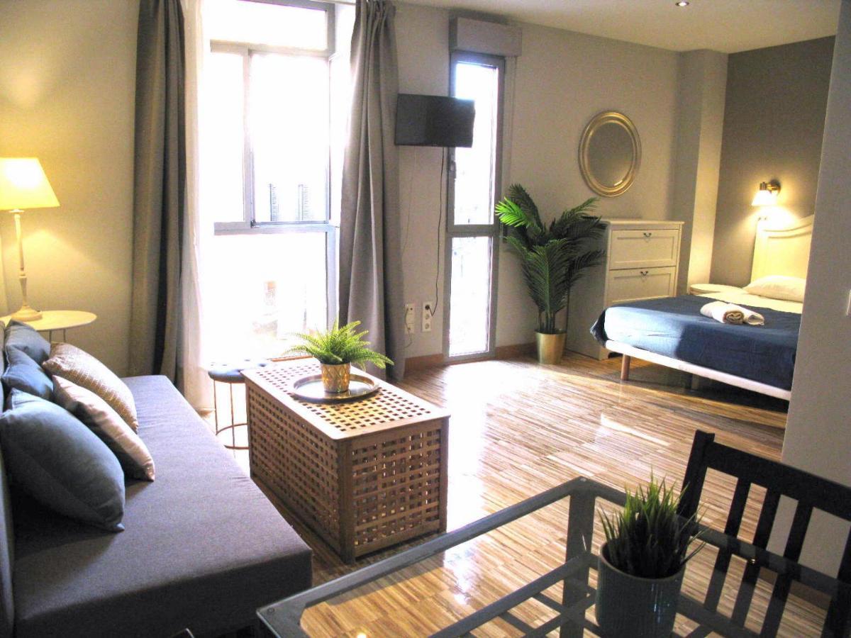 Wonder Apartments มาดริด ภายนอก รูปภาพ